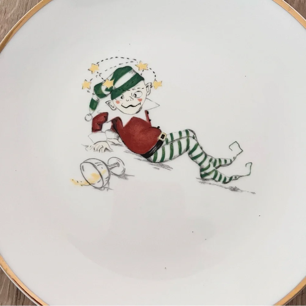 RARE Restoration Hardware NAUGHTY ELF Boxed Set of 6 Dessert Salad Plates‎ Vtg